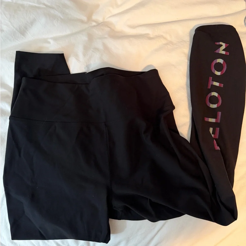 Peloton Black Logo Leggings Size 1X High Rise Workout Tights - Picture 2 of 5